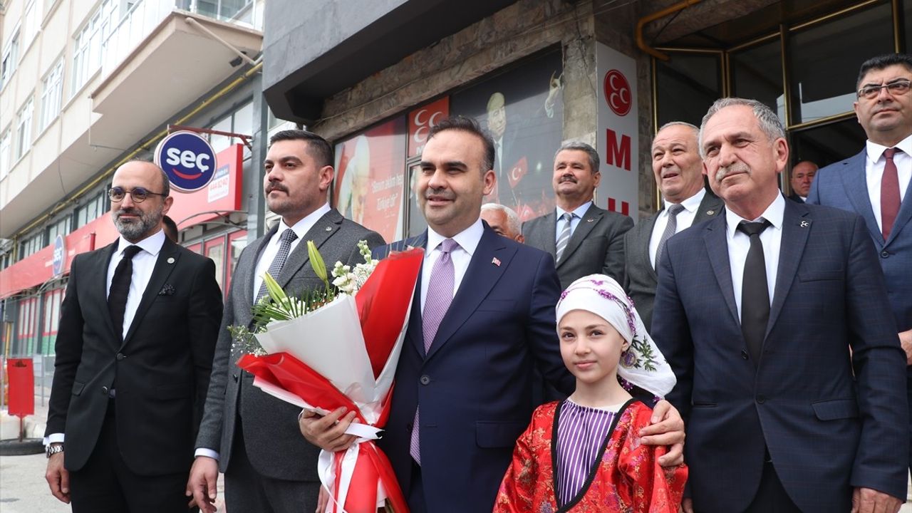 Sanayi ve Teknoloji Bakanı Kacır, Türkiye'nin Endüstriyel Gücü Hakkında Açıklamalarda Bulundu