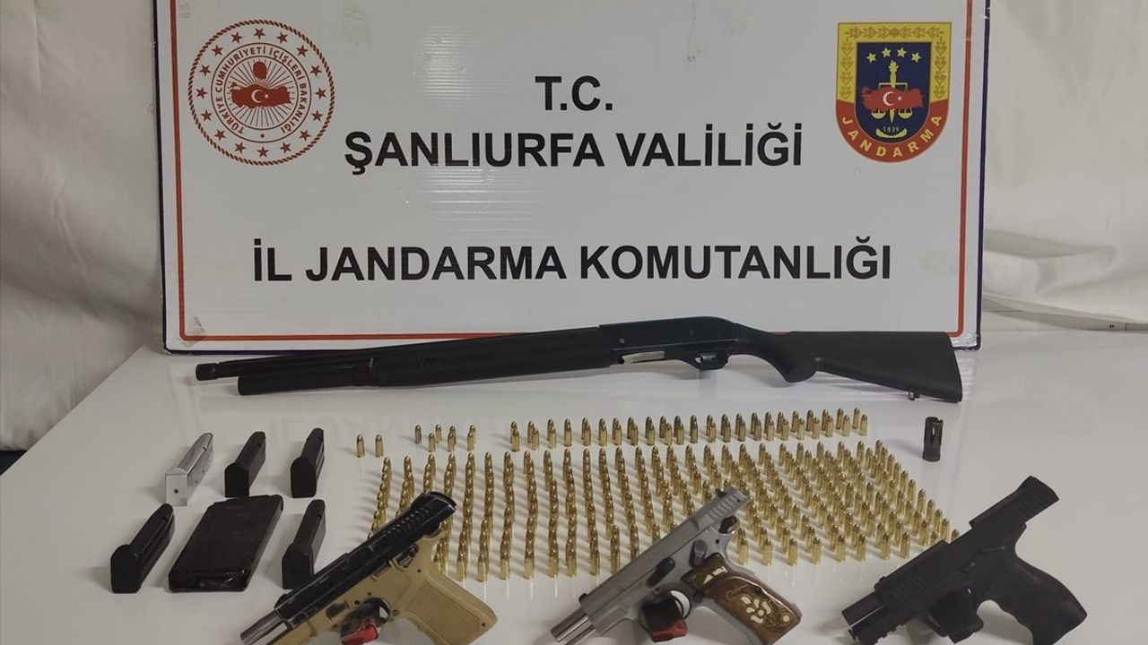 Şanlıurfa'da Silah Kaçakçılığı Operasyonu: 6 Zanlı Gözaltında