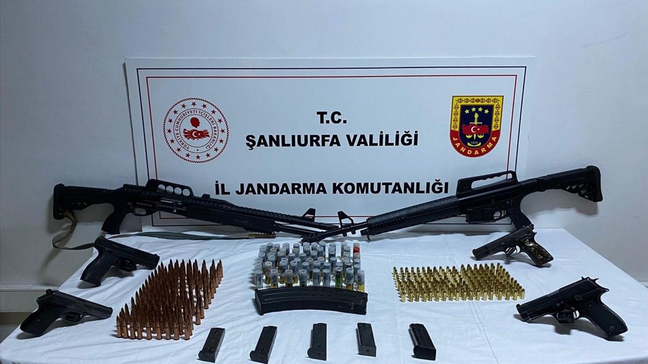 Şanlıurfa'da Uyuşturucu ve Silah Kaçakçılığı Operasyonu: 5 Zanlı Yakalandı