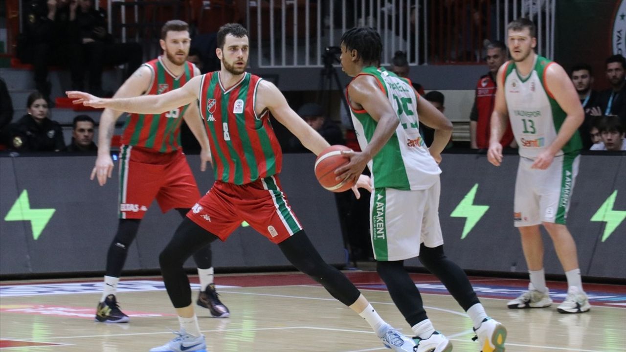 Semt77 Yalovaspor, Karşıyaka'yı 78-75 Mağlup Etti
