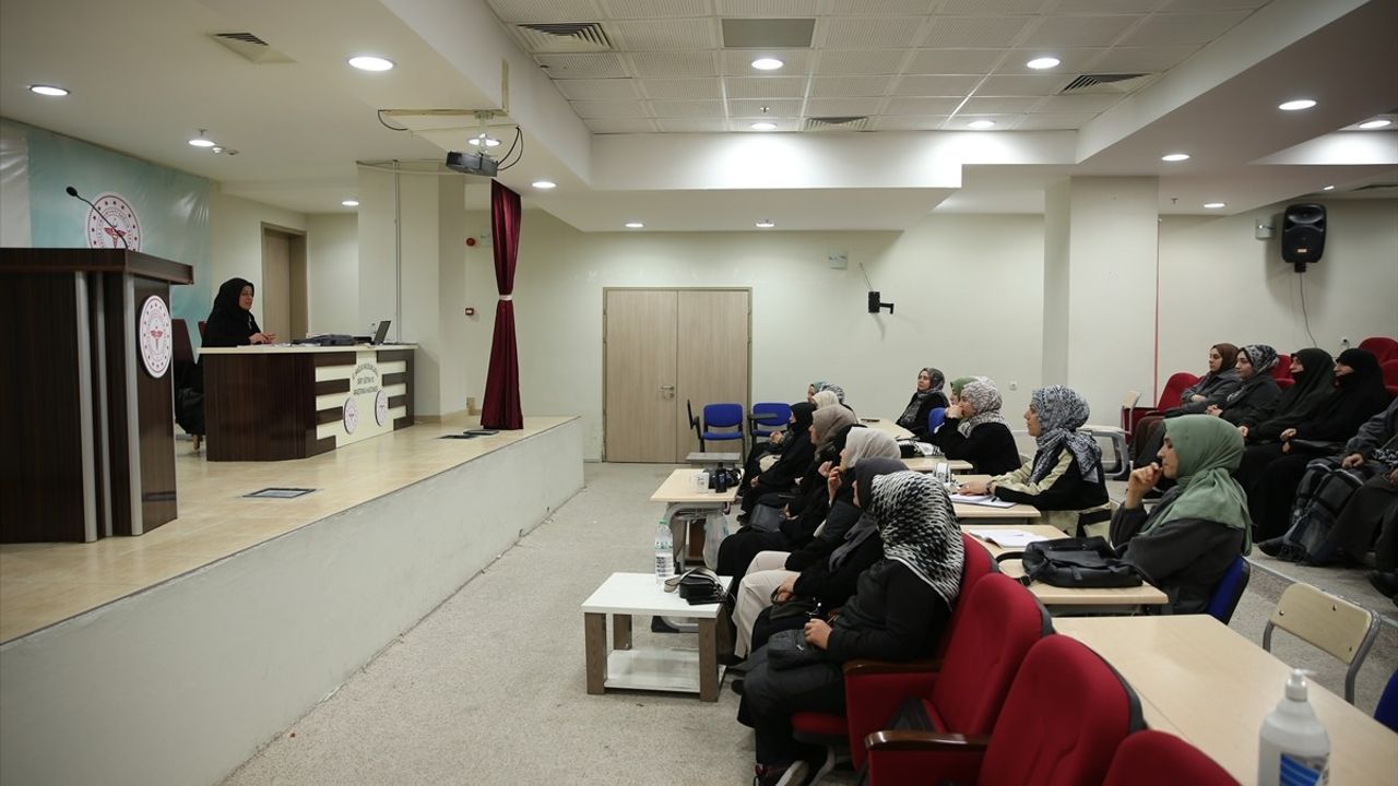 Siirt'te Cenaze Hizmetleri Eğitimi Veren Kurs İlgi Gördü