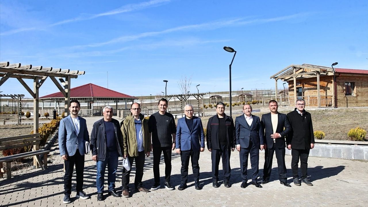 Sivas'ta Sokak Hayvanları İçin Geçici Barınma ve Rehabilitasyon Merkezi Kuruluyor