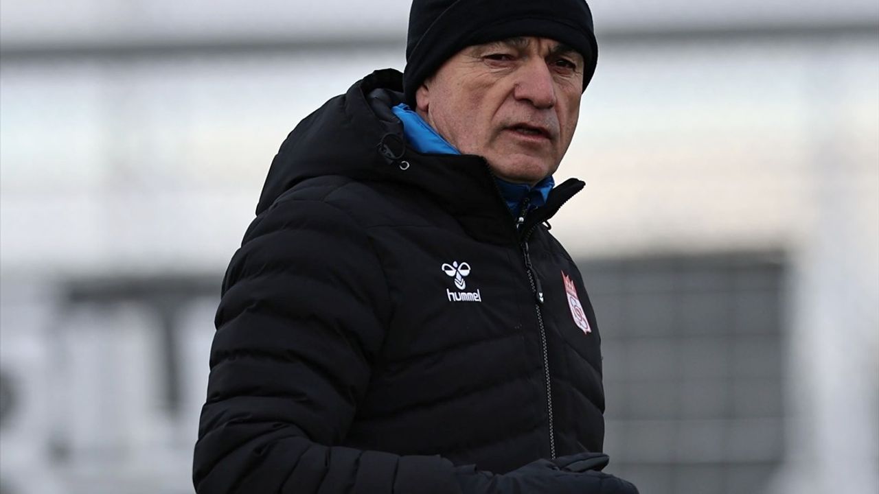 Sivasspor, Adana Demirspor Maçına Hazırlıklarını S sürdürüyor