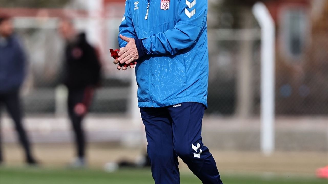 Sivasspor, Göztepe Maçının Hazırlıklarını Tamamladı