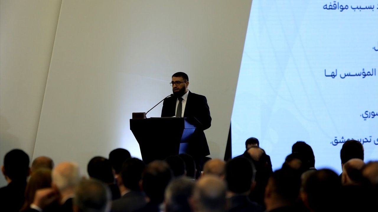 Suriye'de Cumhurbaşkanı Ahmet Şara'nın İlk Kabinesi Açıklandı