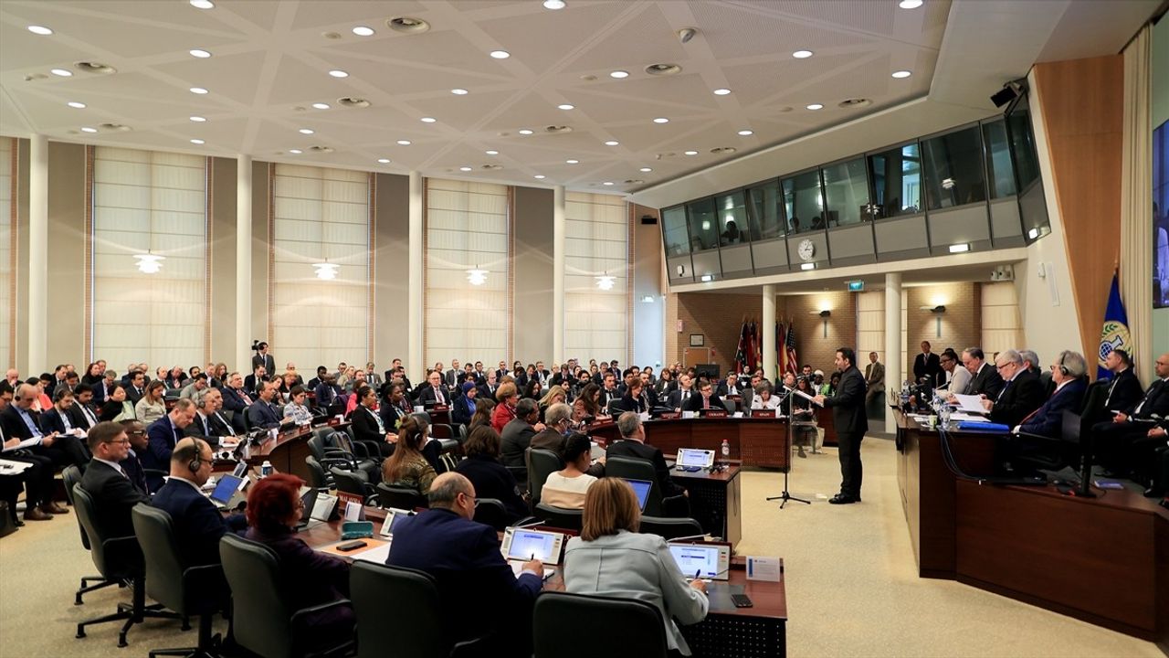 Suriye Dışişleri Bakanı Şeybani, Kimyasal Silah Programının İmhasına Yönelik Taahhütte Bulundu