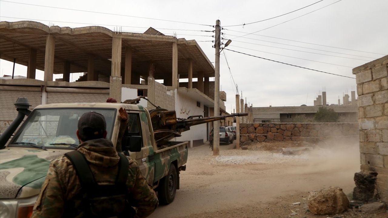 Suriye'nin Dera İlinde Devlet Güçlerinden Operasyon Başlatıldı