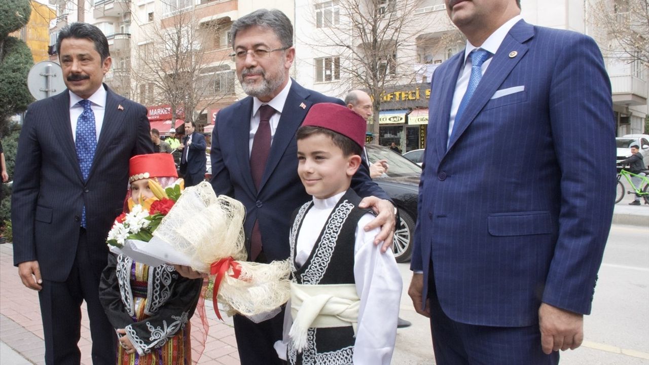 Tarım ve Orman Bakanı Yumaklı, Kırşehir'de Su Yönetimi Üzerine Açıklamalarda Bulundu