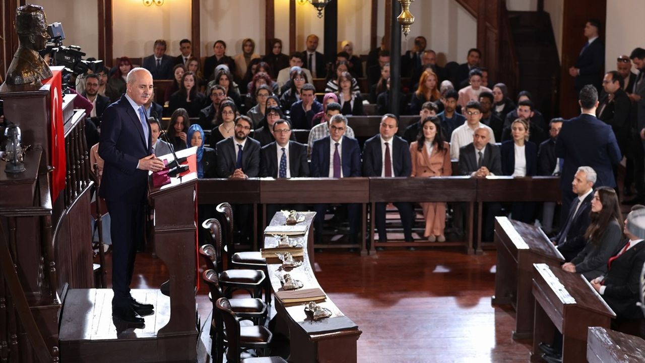 TBMM Başkanı Kurtulmuş, İstiklal Marşı'nın Anlamını Vurguladı