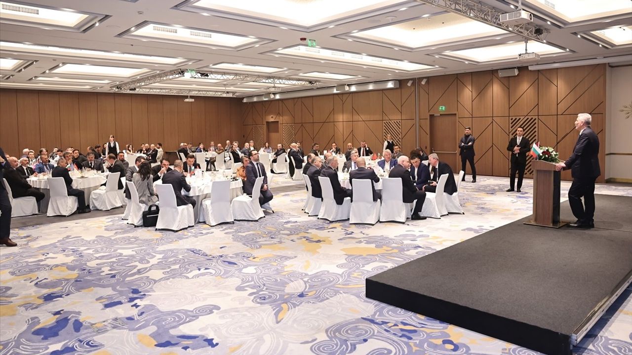 Ticaret Bakanı Bolat, Bulgaristan İftar Programında Türkiye Ekonomisindeki Büyümeyi Vurguladı