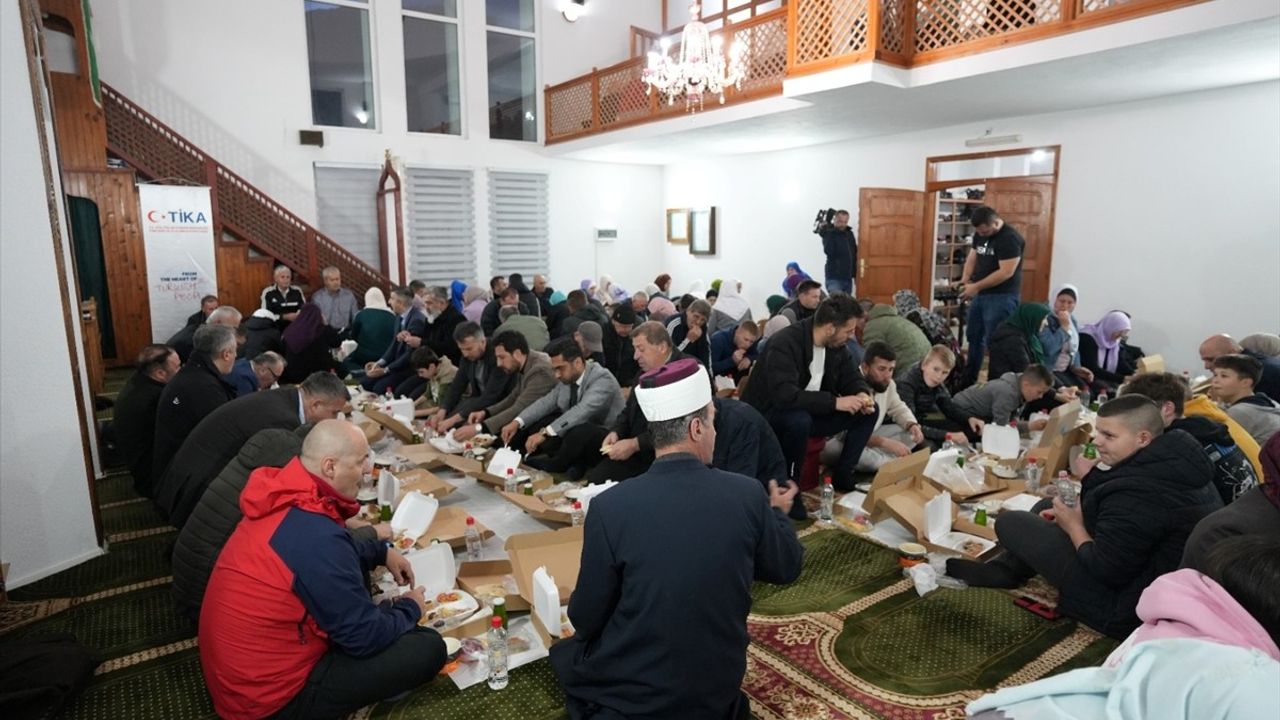 TİKA, Bosna Hersek'te Sel Felaketinden Etkilenen Ailelere Destek Sağladı