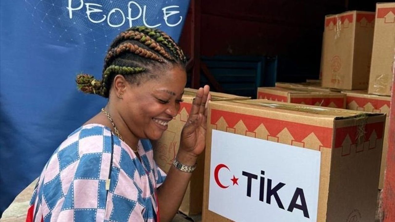 TİKA, Ekvator Ginesi'nde 300 Aileye Gıda Kolisi Dağıttı