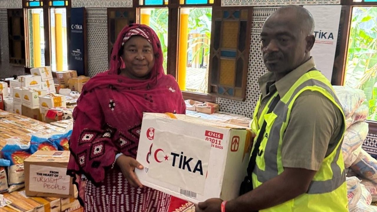 TİKA, Gabon'da 500 İhtiyaç Sahibi Aileye Gıda Desteği Sağladı