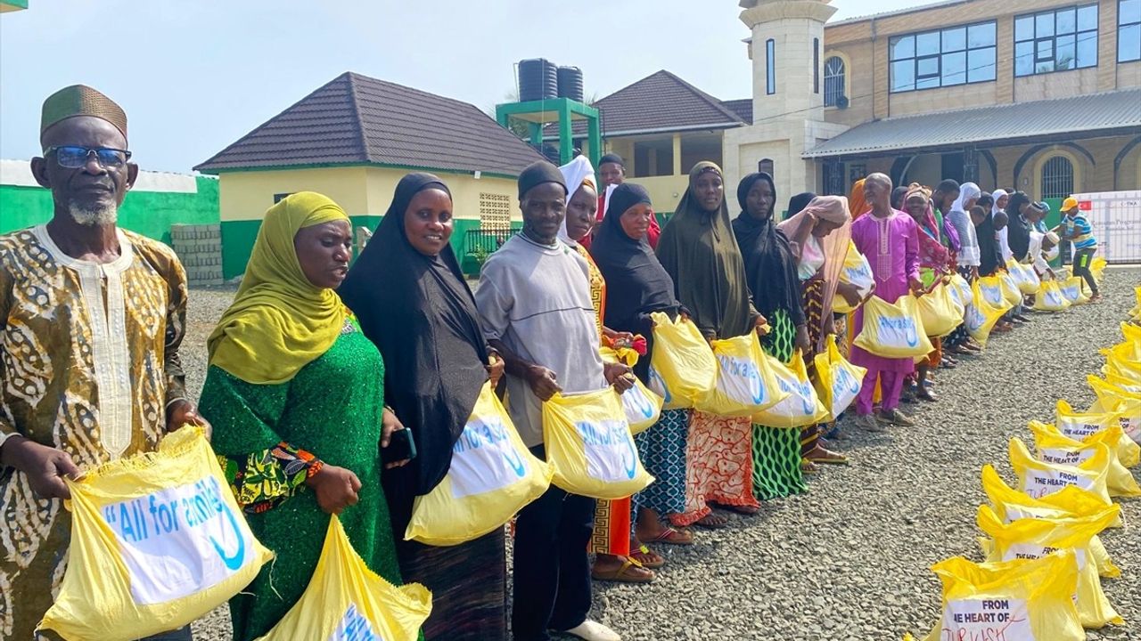 TİKA, Liberyalı Müslümanlara Ramazan Kolisi Desteği Sağladı