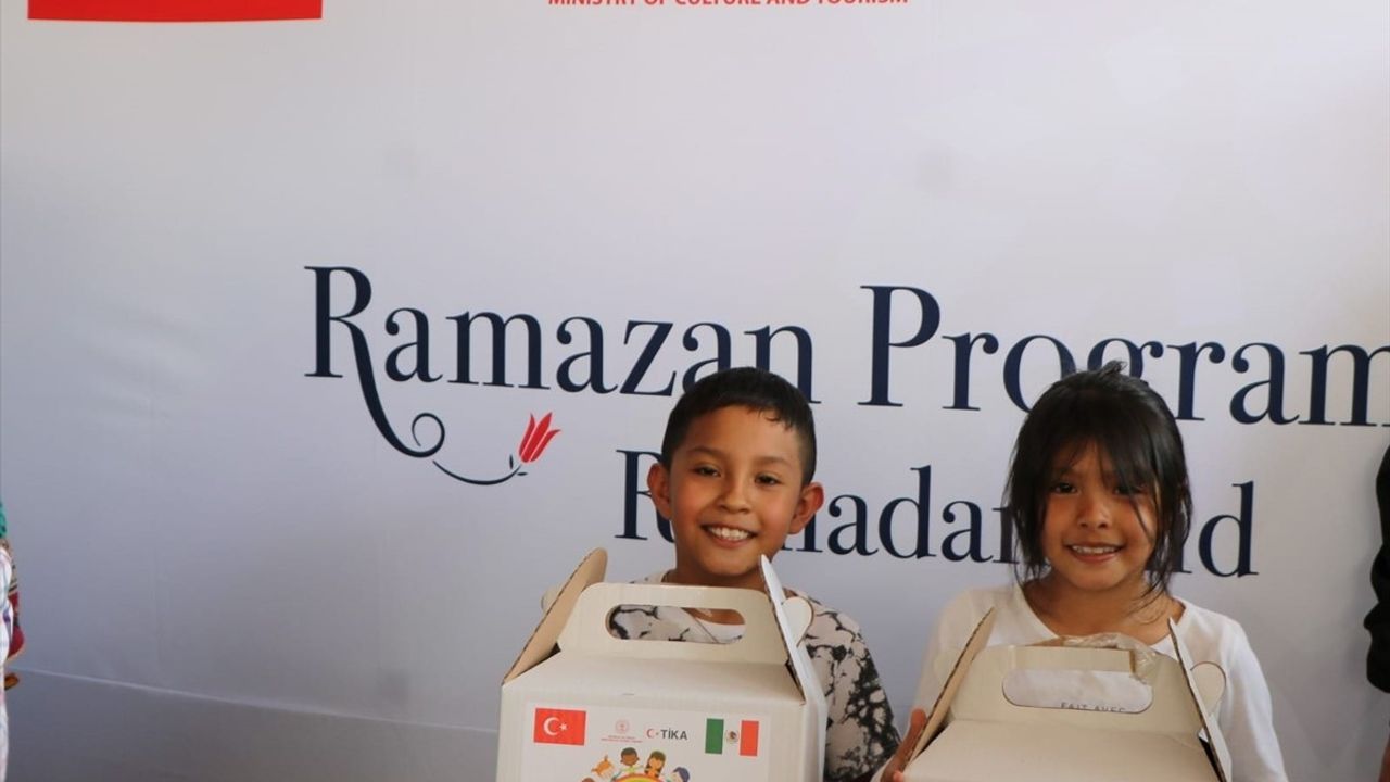 TİKA, Meksika'da Ramazan İçin İhtiyaç Sahiplerine Gıda Kolisi Yardımında Bulundu