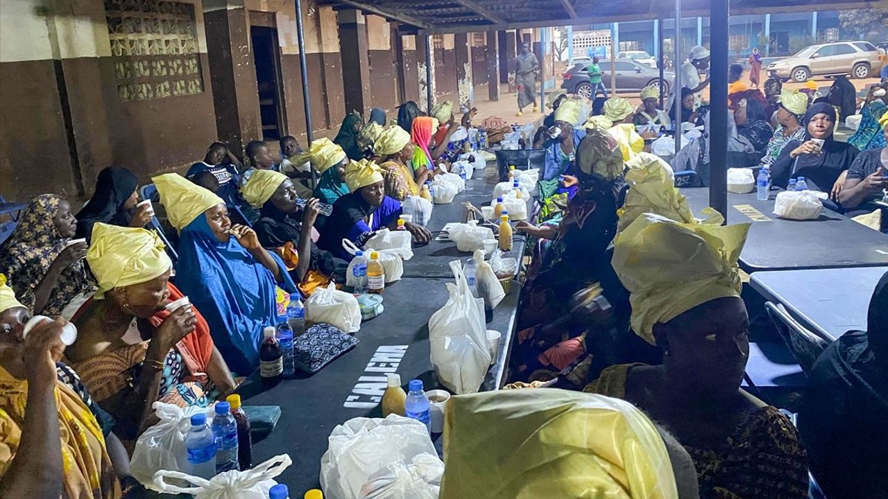 TİKA, Sierra Leone ve Somali'de Öğrenciler İçin İftar Programları Düzenledi