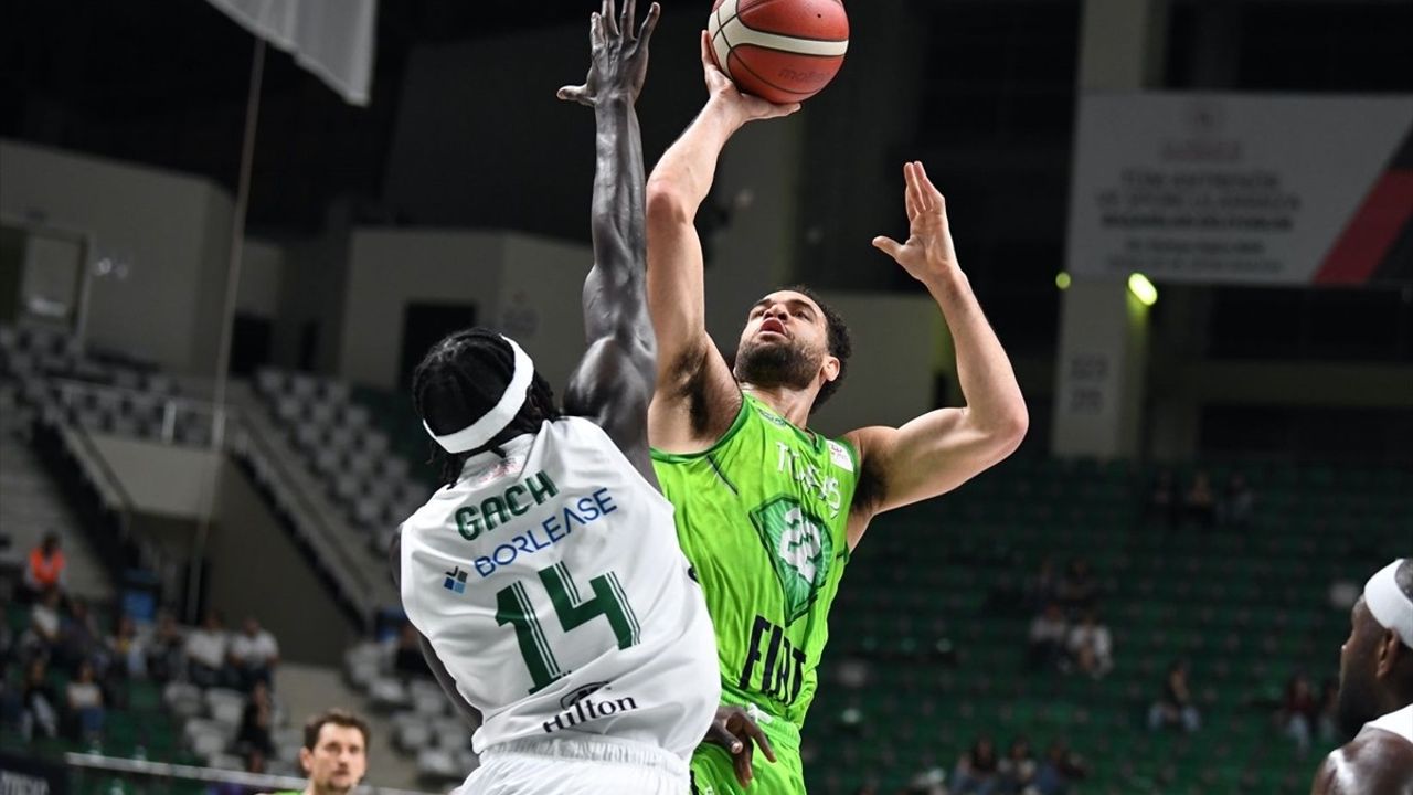 TOFAŞ, Darüşşafaka Lassa'yı 111-93'le Geçti