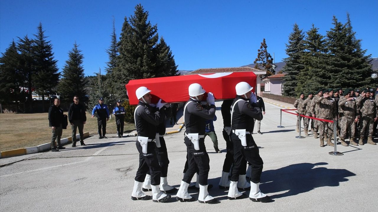 Tokat'ta Polis Memuru Hacı Nuri Erdağ İçin Cenaze Töreni Düzenlendi