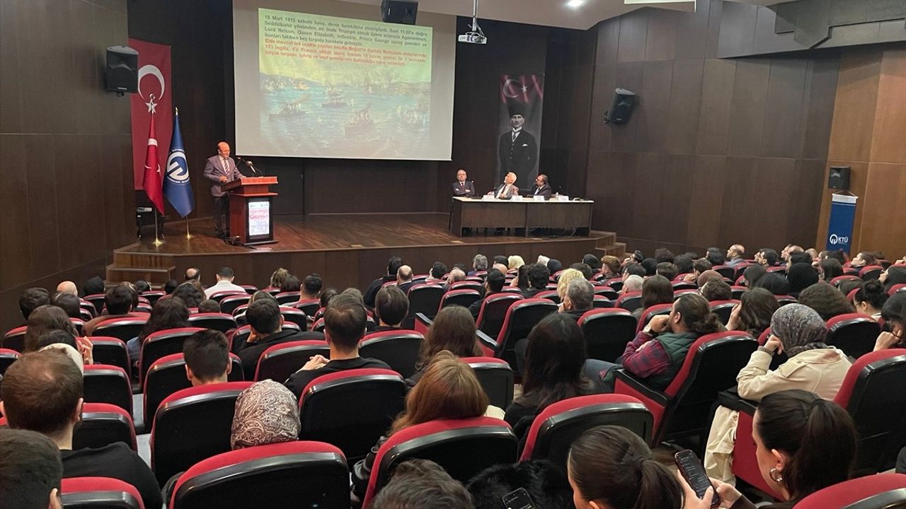 Trabzon'da 'Şanlı Direniş Son Kale Çanakkale' Paneli Gerçekleştirildi