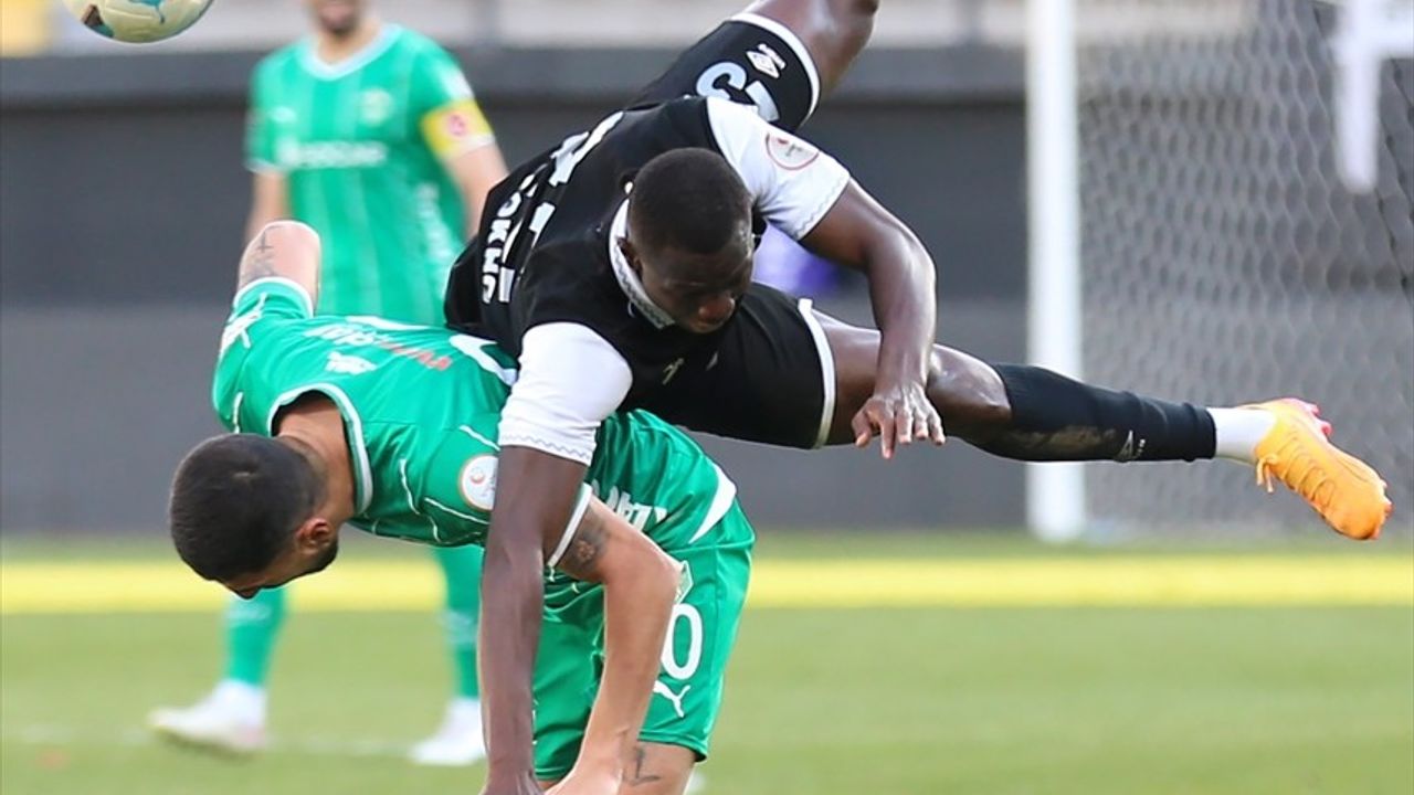 Trendyol 1. Lig'de Alagöz Holding Iğdır FK, Manisa FK'yi Deplasmanda Yendi