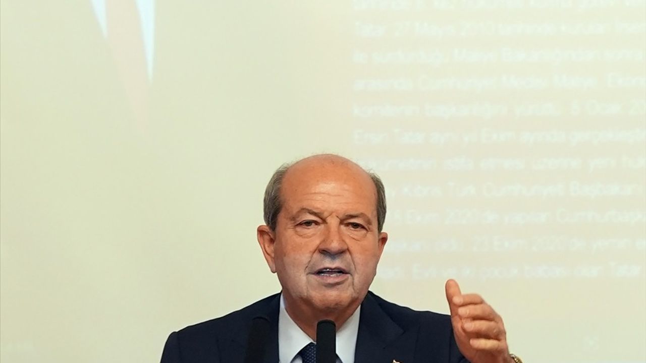 Türk Edebiyatı Vakfı'ndan 'KKTC'nin Gelecek Vizyonu' Konferansı