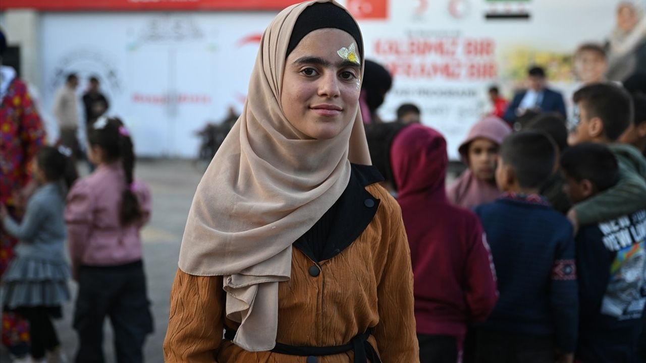 Türk Kızılay, Suriye'deki Yetim Çocuklara Umut Olmaya Devam Ediyor