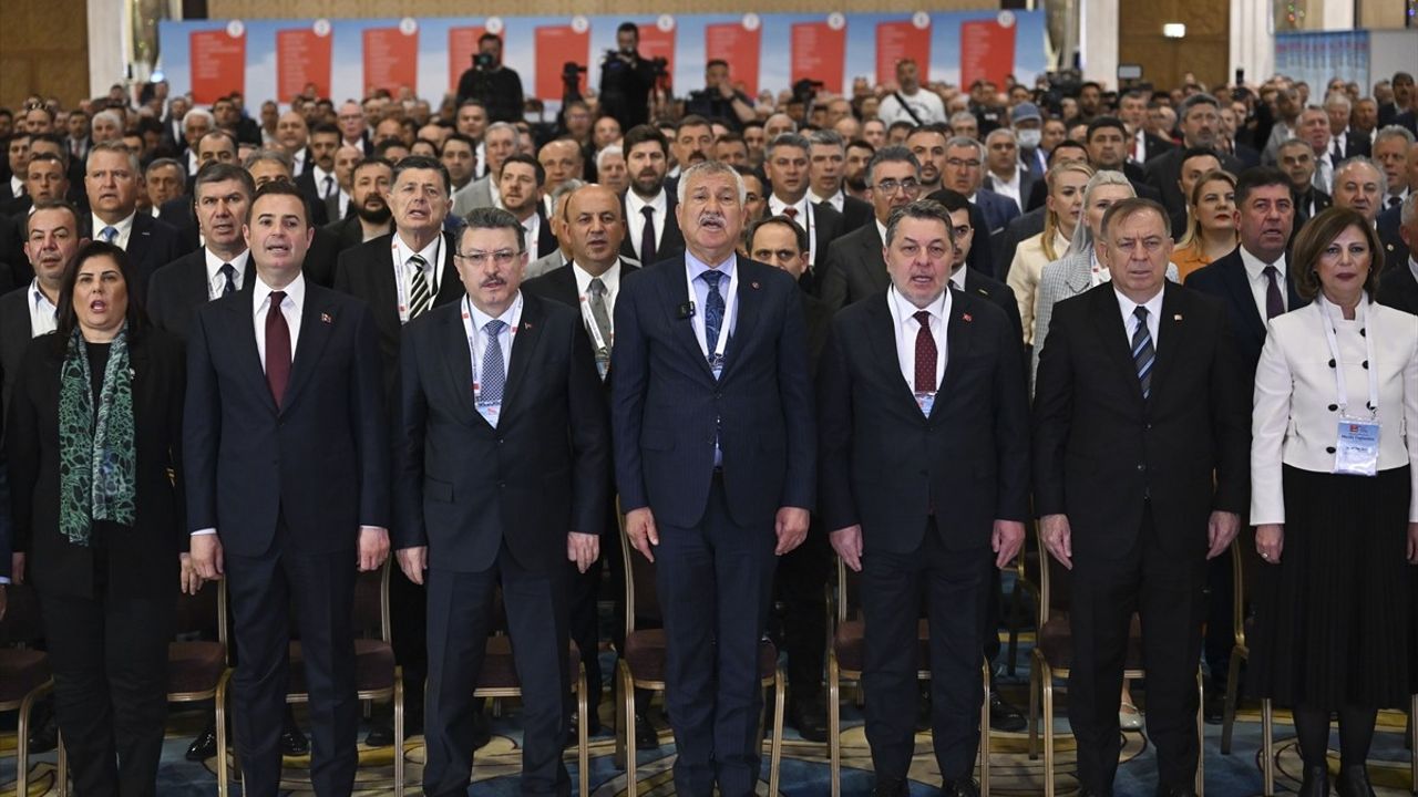 Türkiye Belediyeler Birliği Başkanvekilliği için Karalar ve Genç Yarışıyor