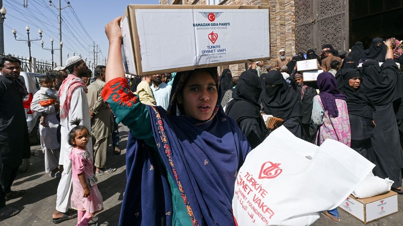 Türkiye Diyanet Vakfı, Pakistan'da Ramazan Yardımlarını Sürdürüyor