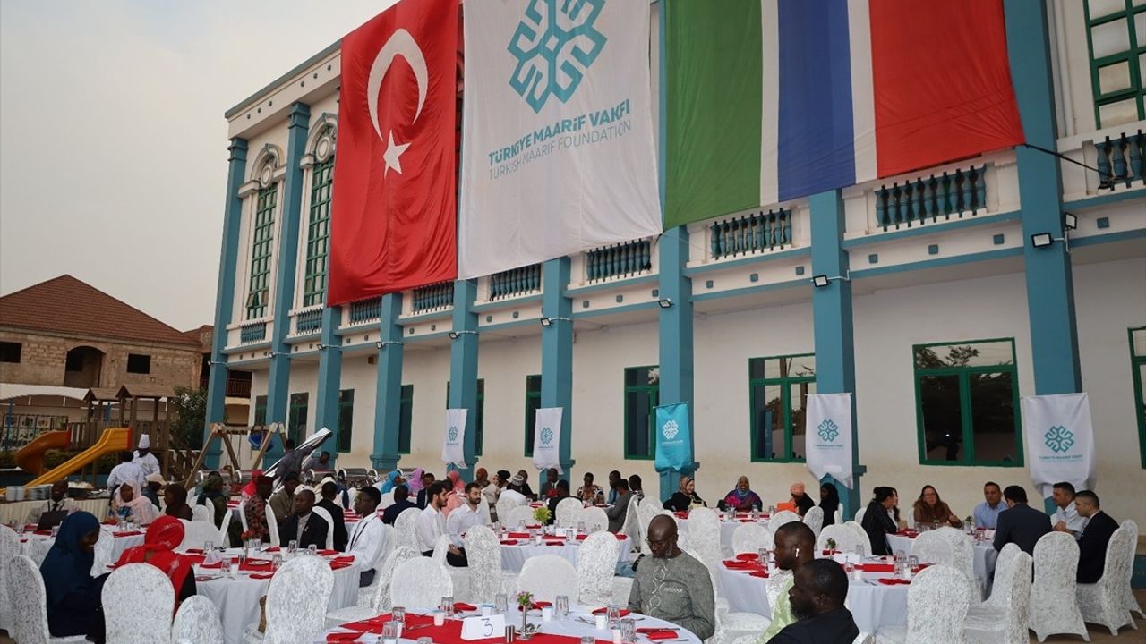 Türkiye Maarif Vakfı, Gambiya'da İftar Programı Düzenledi