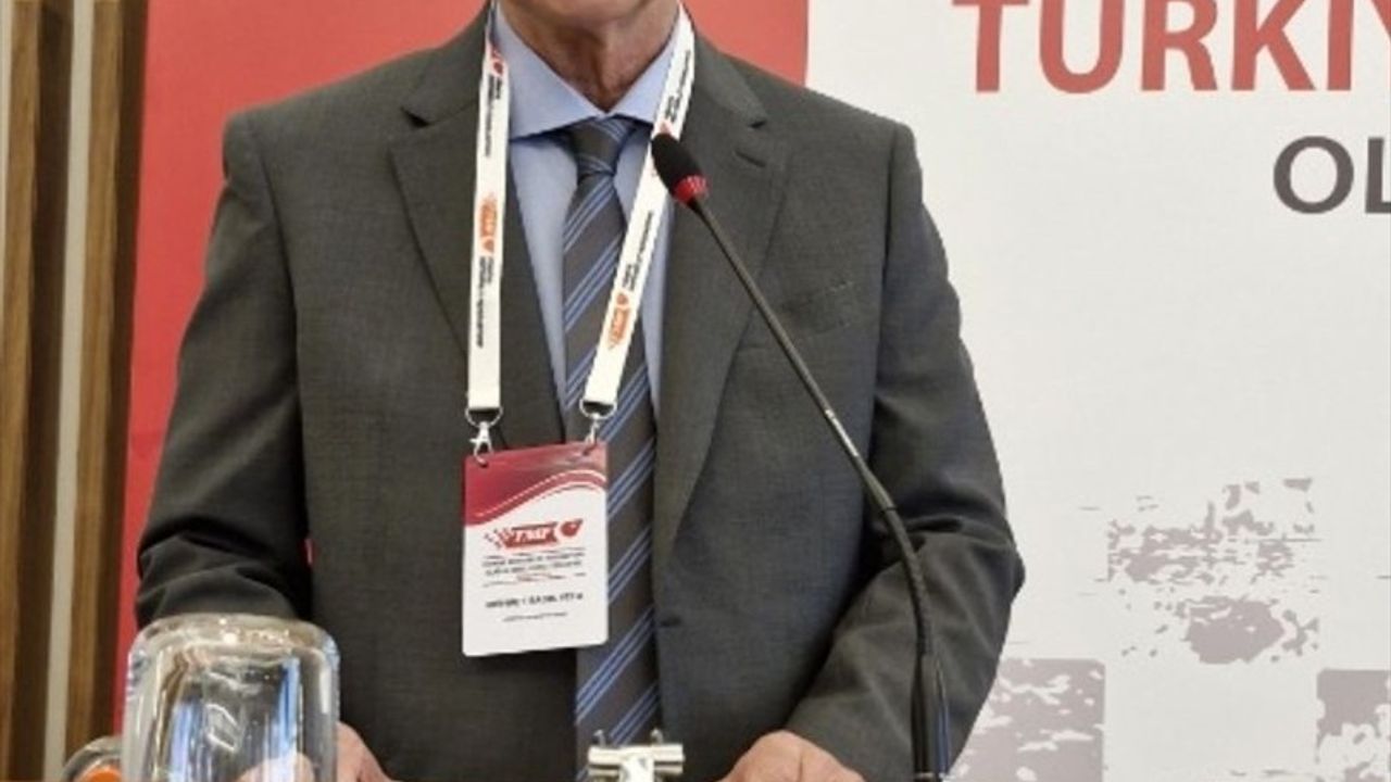 Türkiye Motosiklet Federasyonu Başkanı Vefa, Erciyes'teki Dünya Kar Motosikleti Şampiyonası'na Davet Ediyor