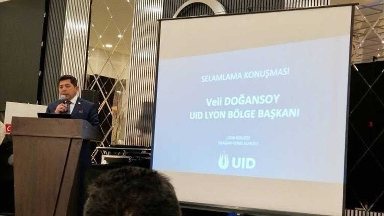 Uluslararası Demokratlar Birliği, Lyon'da İftar Programı Düzenledi