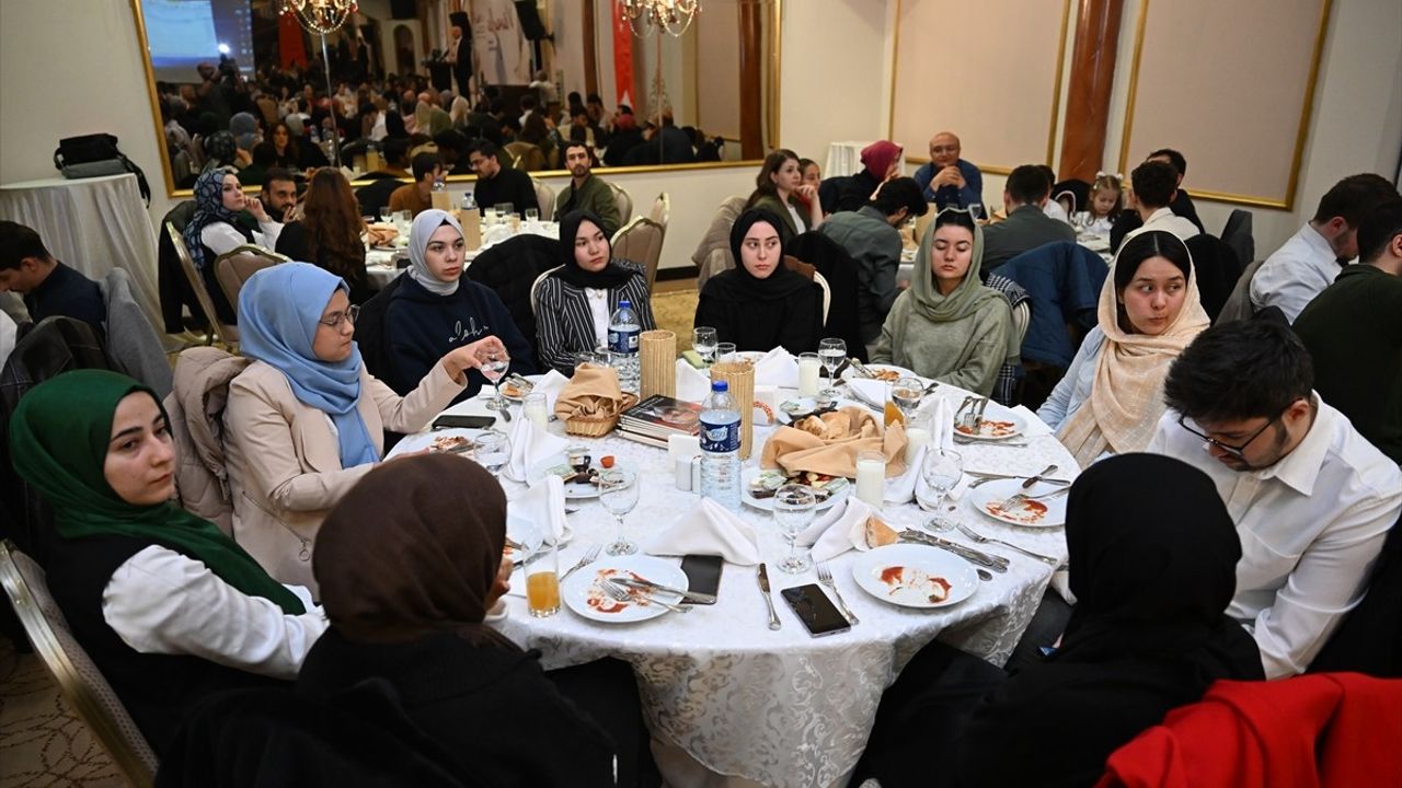 VAVEYLA: Sibirya'daki Türk Esirlerin Çığlığı Belgeseli Ankara'da Gösterildi