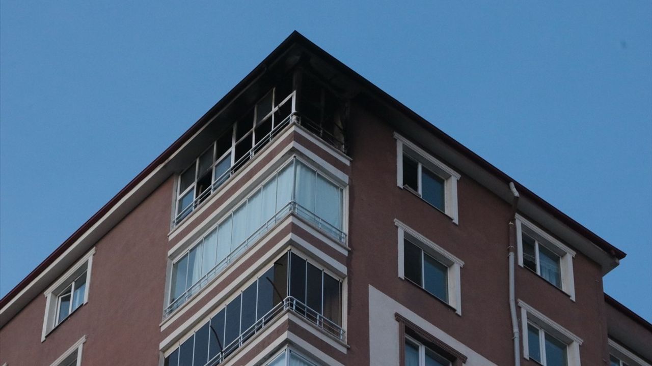 Yozgat'ta 17 Katlı Apartmanda Yangın Çıktı