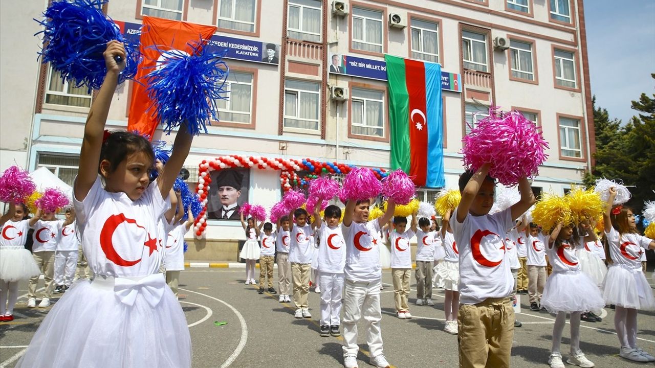 23 Nisan Ulusal Egemenlik ve Çocuk Bayramı, Azerbaycan'da Coşkuyla Kutlandı