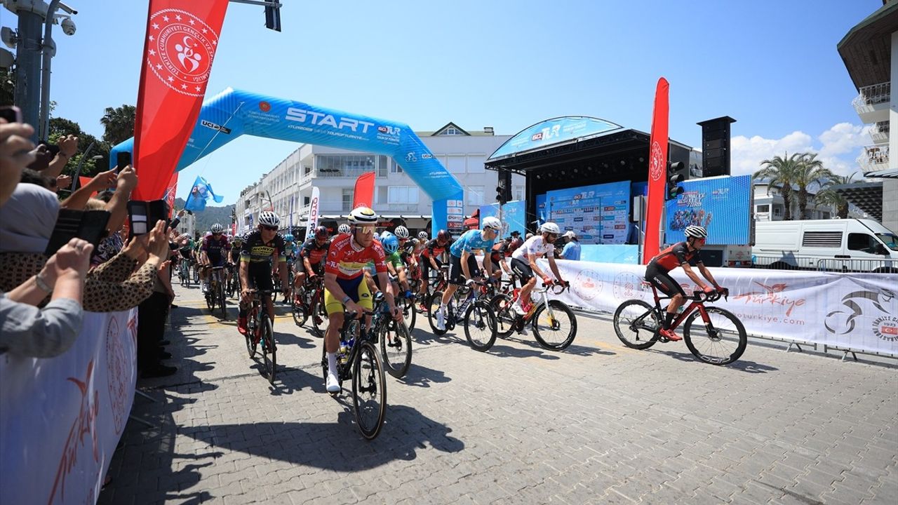 60. Cumhurbaşkanlığı Türkiye Bisiklet Turu'nda 2. etap start aldı