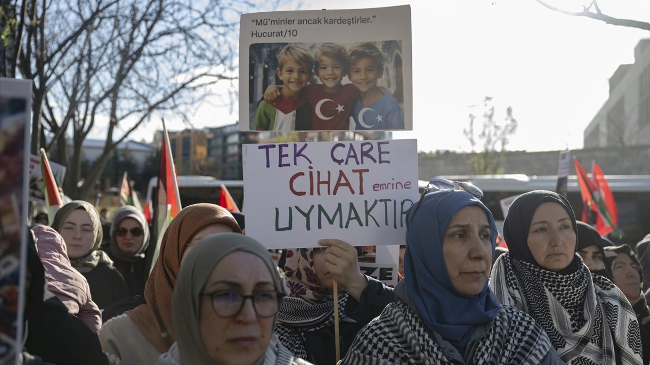 ABD Büyükelçiliği Önünde İsrail'in Gazze Saldırıları Protesto Edildi
