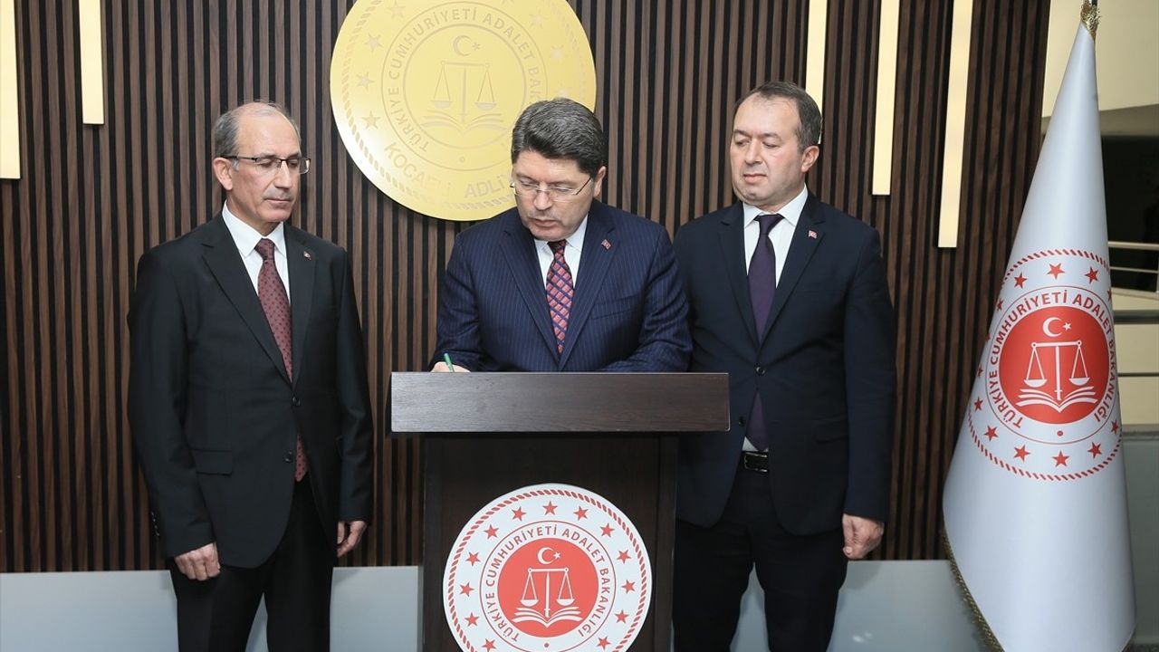 Adalet Bakanı Tunç'tan Yargı Reformu Mesajları: "Hukuk Güvenliği En Üst Seviyede"