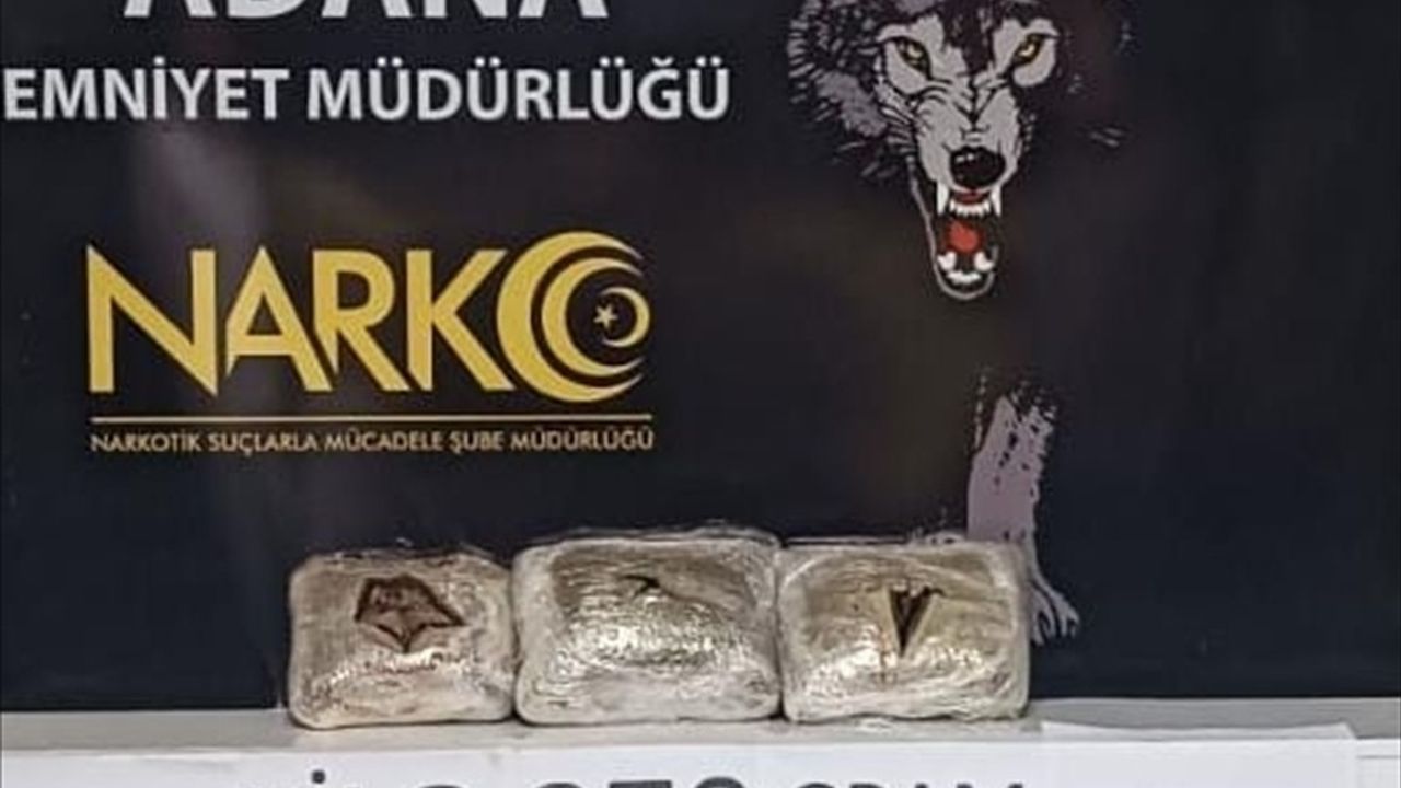 Adana'da Esrar Bulunan Otomobildeki İki Zanlı Tutuklandı