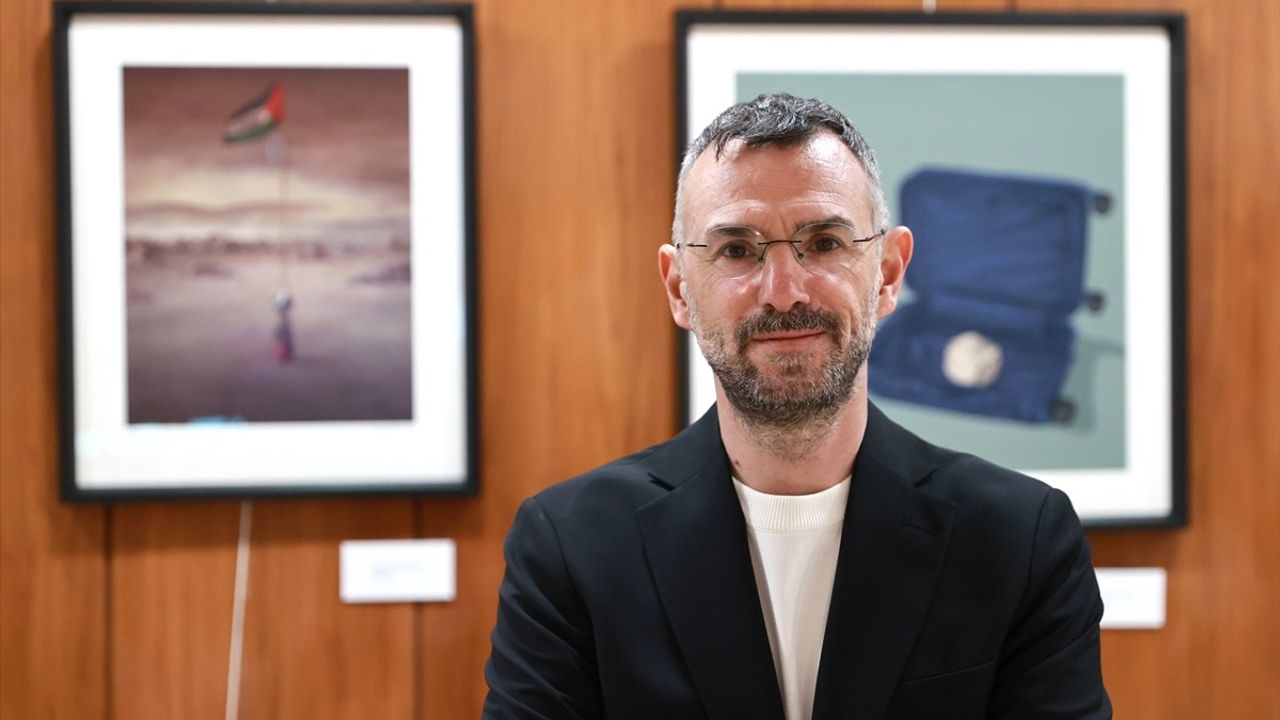 Adana'da Filistinli Sanatçıların "Hala Yaşıyorum" Sergisi Açıldı