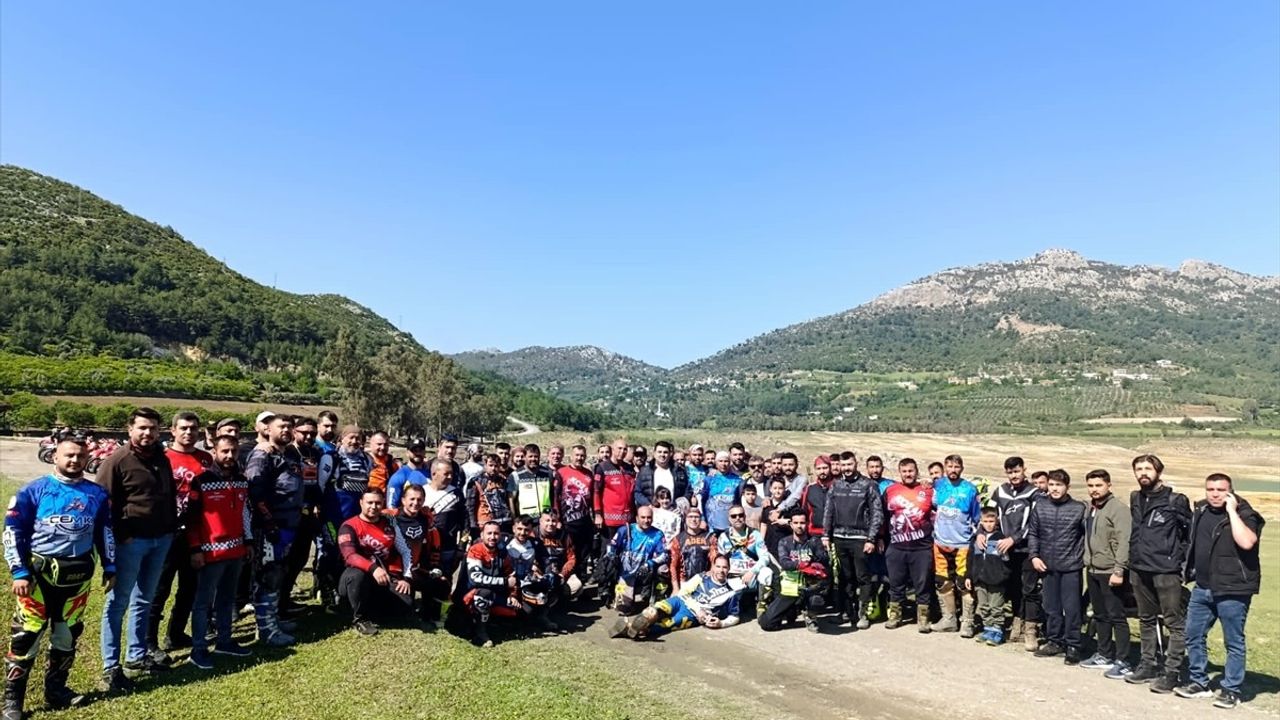 Adana'da Motokros Yarışları Heyecanı