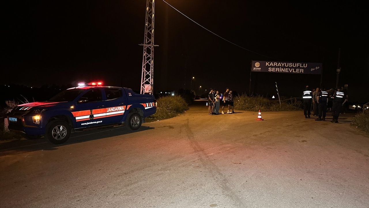 Adana'da Motosiklet Kazası: Baba Hayatını Kaybetti, Anne ve Oğlu Yaralandı