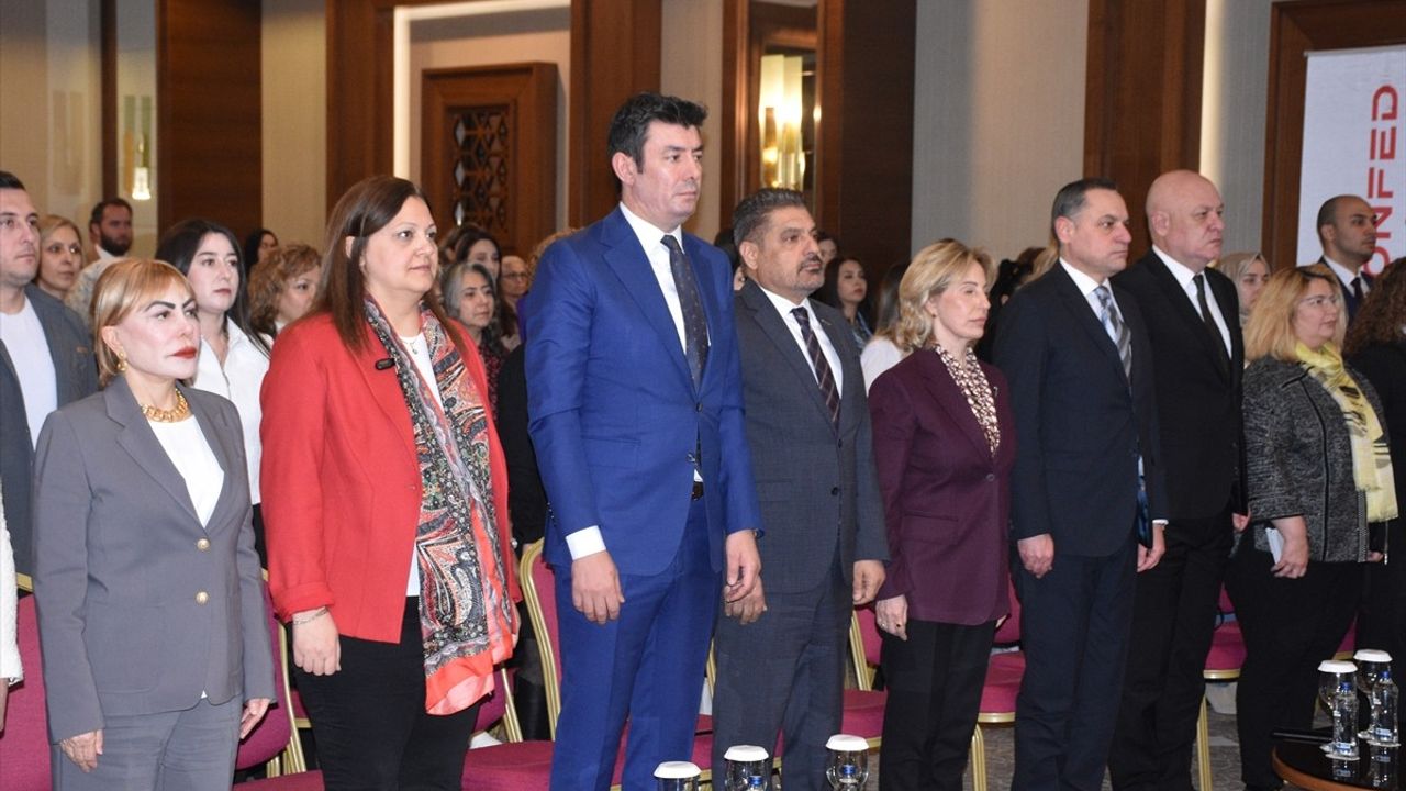 Afyonkarahisar'da 'Girişimde Kadın Gücü' Programı Düzenlendi