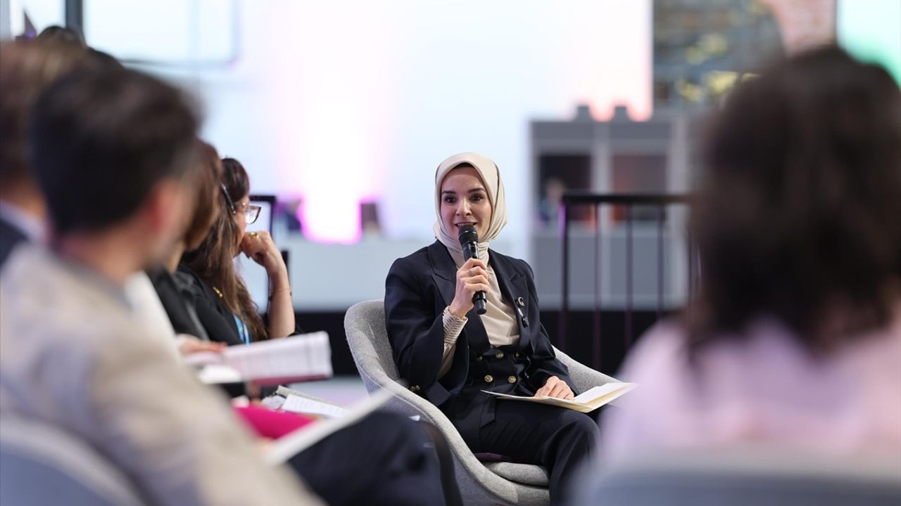 Aile ve Sosyal Hizmetler Bakanı Göktaş, Berlin'de Erişilebilirlik Üzerine Konuştu