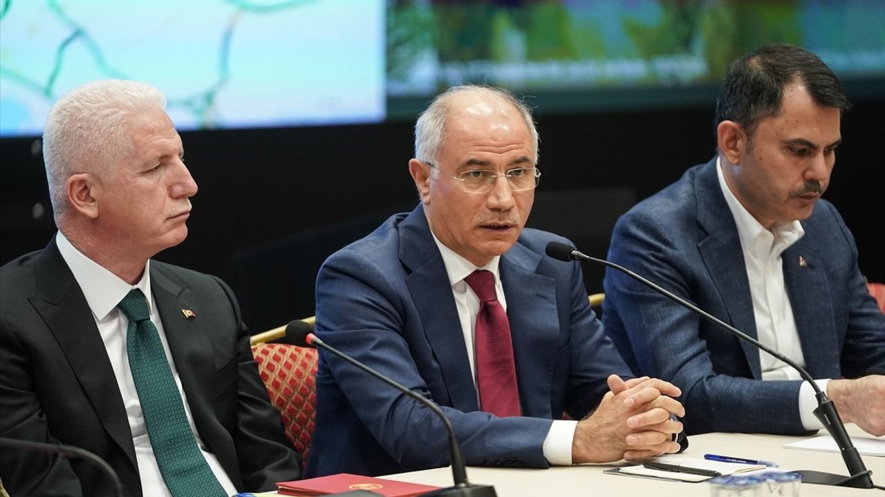 AK Parti Genel Başkanvekili Efkan Ala'dan İstanbul depremleri ile ilgili açıklama