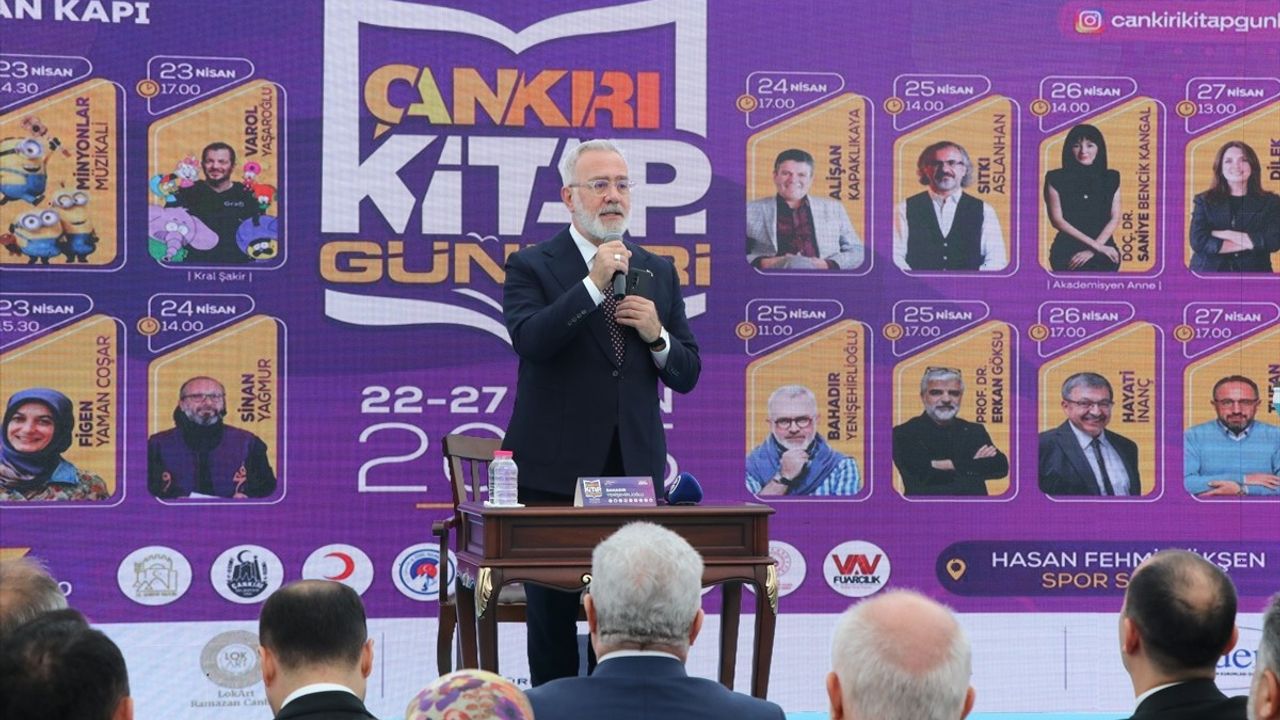 AK Parti Grup Başkanvekili Yenişehirlioğlu, Çankırı Kitap Günleri'nde Kitapseverlerle Buluştu