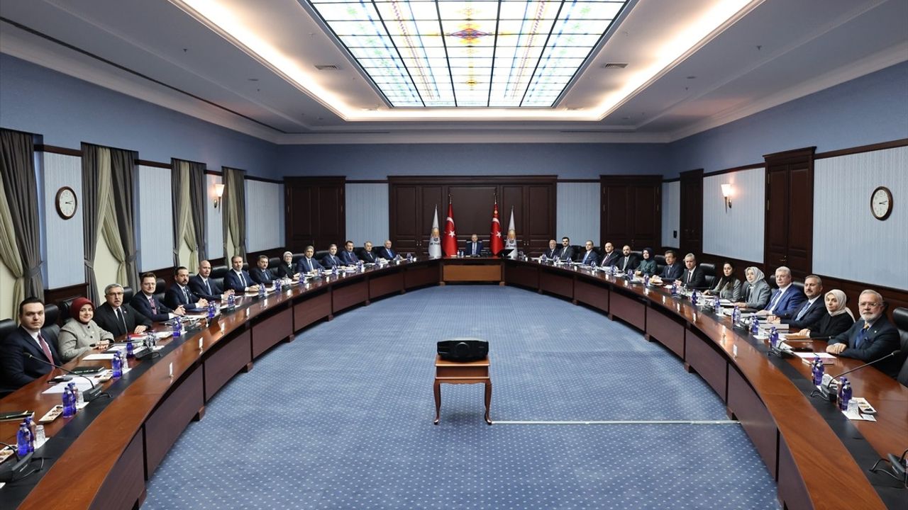 AK Parti Merkez Yürütme Kurulu Toplandı
