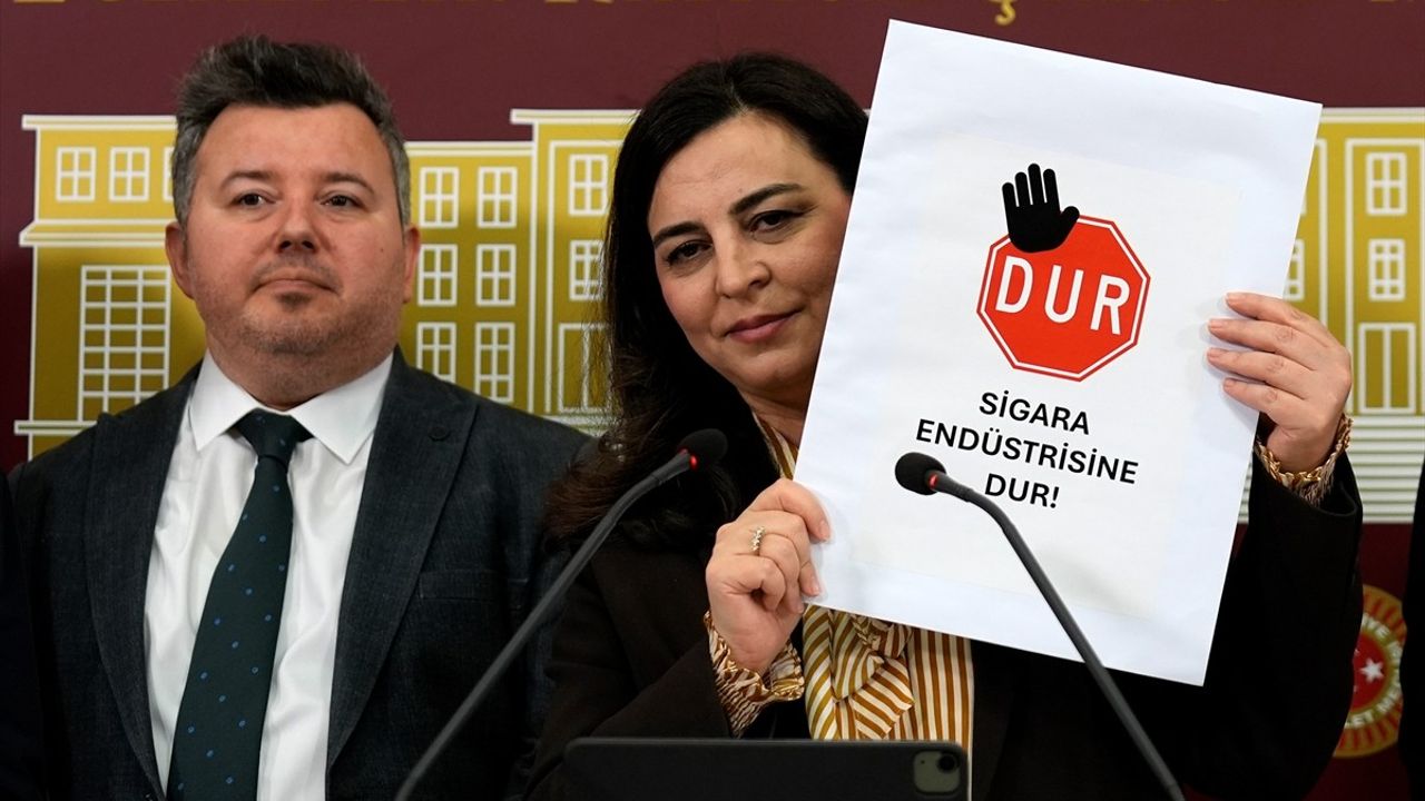 AK Parti Milletvekili Durgut'tan beIN Sports ve Netflix'e Tütün Reklamı Uyarısı