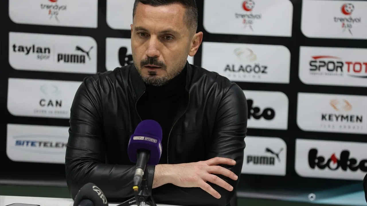 Alagöz Holding Iğdır FK, Sakaryaspor'u 4-0 Mağlup Etti