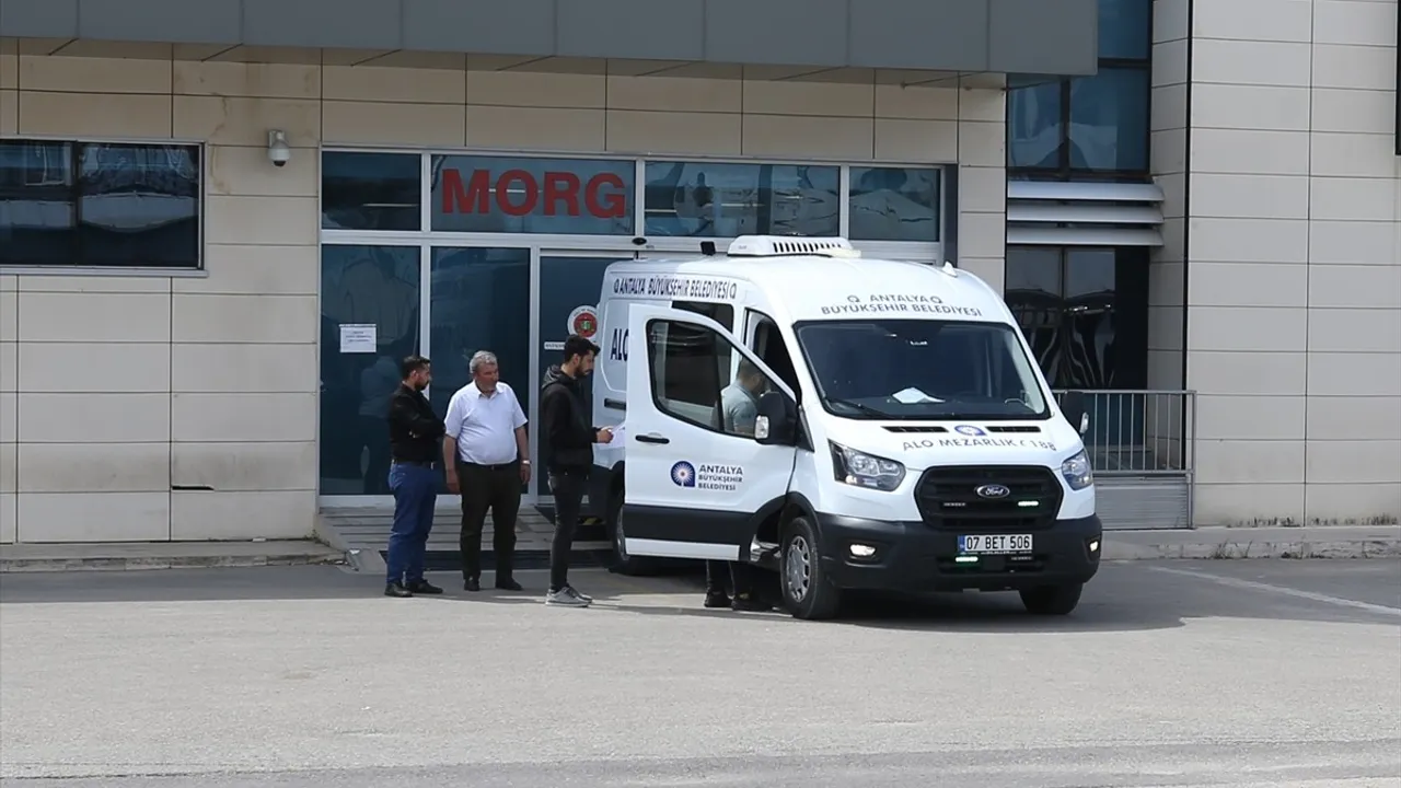 Alanya'da Bebek Ölümleri Hakkında Şok Edici İddia: Anne Tutuklandı