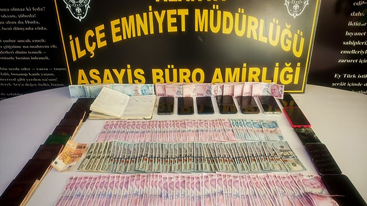 Alanya'da Fuhuş Operasyonu: 3 Şüpheli Tutuklandı